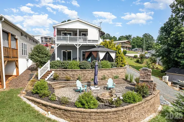 132 Eagle DR #B16, New London, NC 28127