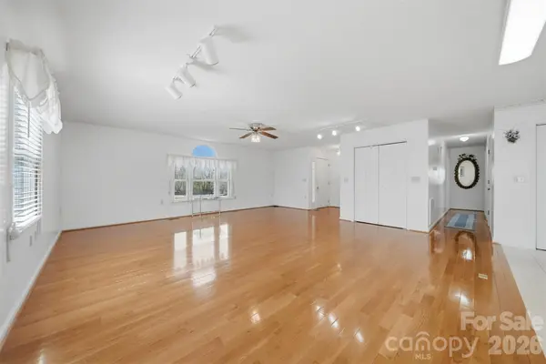 4716 Bert Huffman DR, Granite Falls, NC 28630