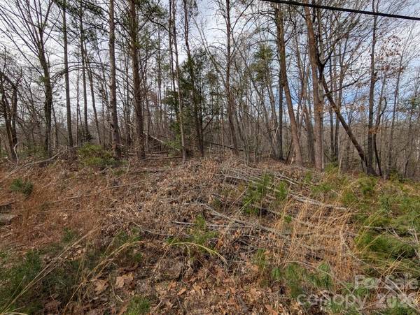4960 Singleton DR, Morganton, NC 28655