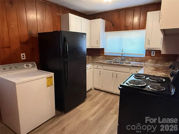 3104 Creighton DR, Charlotte, NC 28205