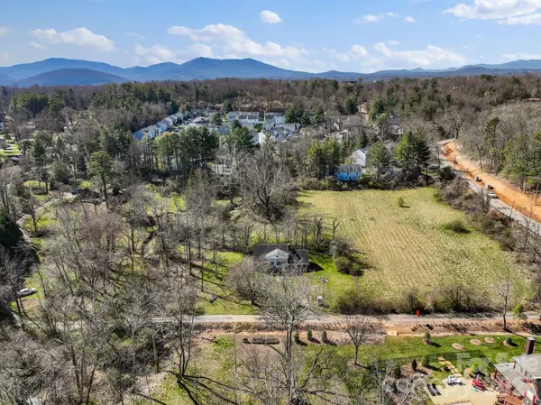 99999 New Haw Creek RD, Asheville, NC 28805