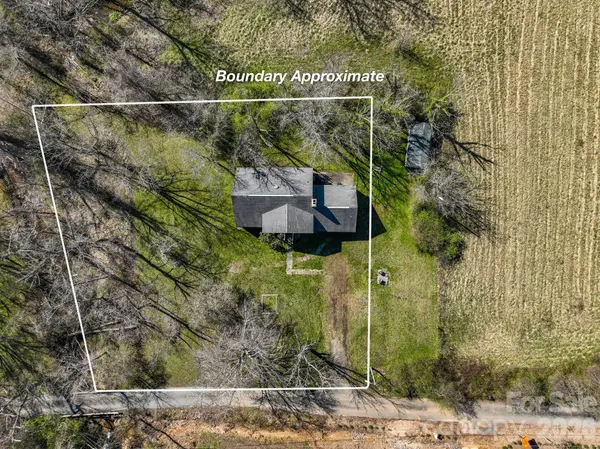 99999 New Haw Creek RD, Asheville, NC 28805