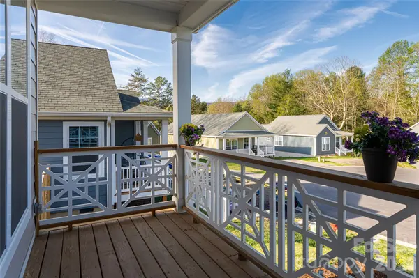 1022 Padgett PL, Black Mountain, NC 28711