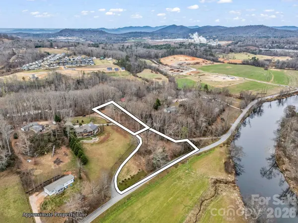 660 & 9999 Glenn Bridge RD, Arden, NC 28704