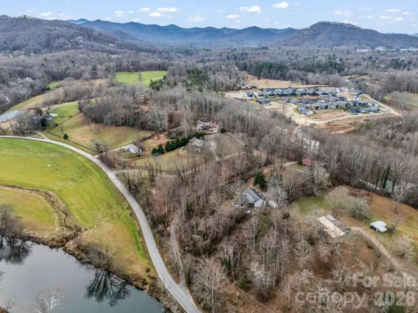 660 & 9999 Glenn Bridge RD, Arden, NC 28704