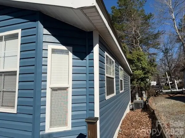 206 Cardinal DR #679, New London, NC 28127