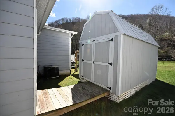148 Market ST, Maggie Valley, NC 28751