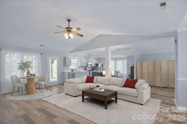 107 Panther Creek RD E, Troutman, NC 28166