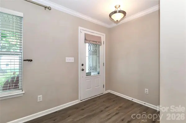 1123 Valley ST, Statesville, NC 28677