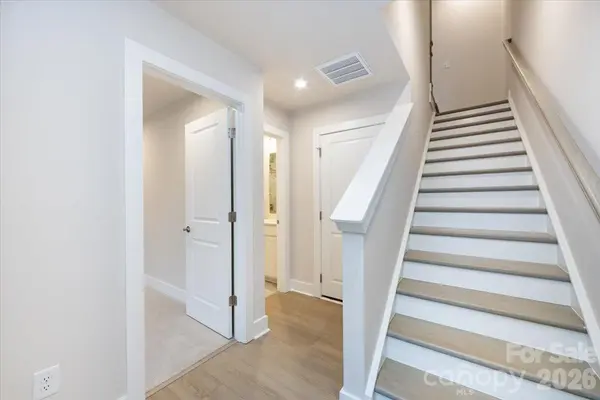 6012 Pivot CT, Charlotte, NC 28205