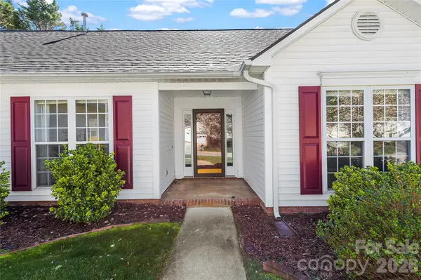 279 Stonehollow RD, Fletcher, NC 28732