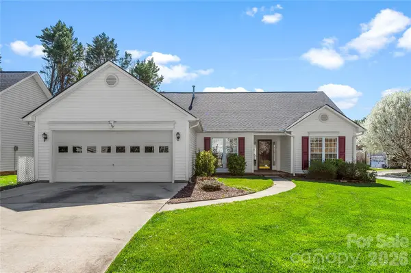 279 Stonehollow RD, Fletcher, NC 28732