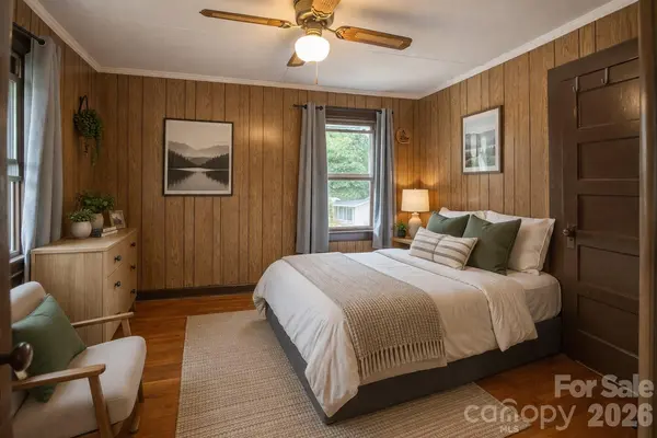 400 Summit AVE, Spruce Pine, NC 28777