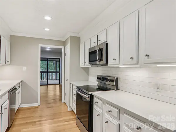457 Crowfields DR #6, Asheville, NC 28803