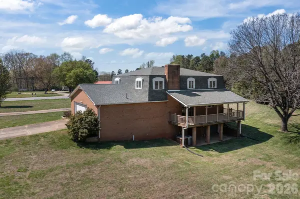 1463 Charlotte HWY, Mooresville, NC 28115