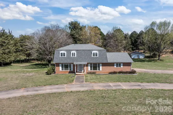1463 Charlotte HWY, Mooresville, NC 28115