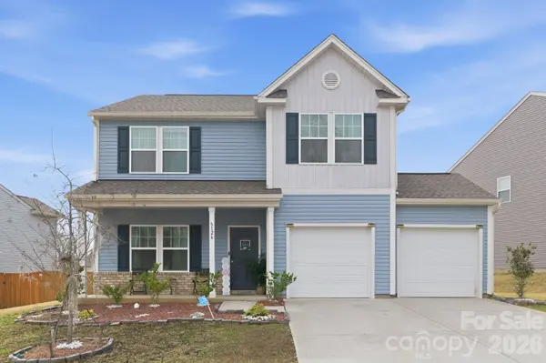 5126 Saddleback DR, Mount Holly, NC 28120