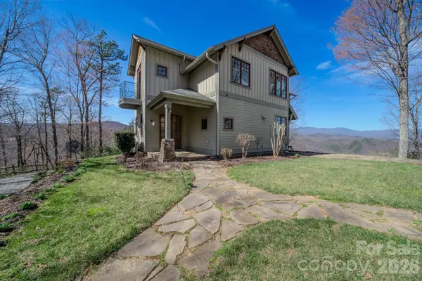 192 Woodruff LN, Black Mountain, NC 28711