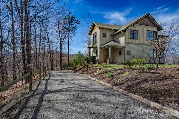 192 Woodruff LN, Black Mountain, NC 28711