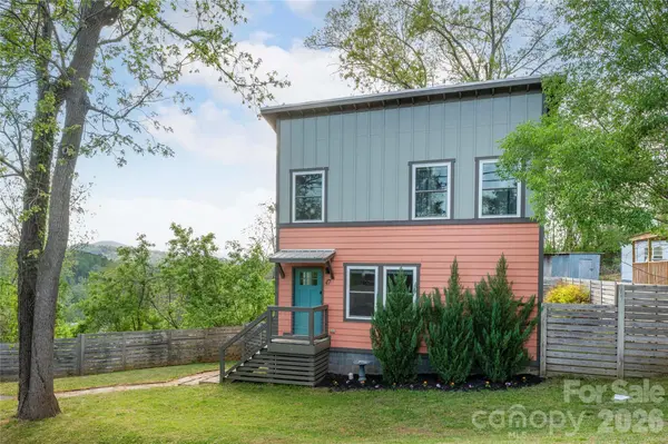 47 Mulberry ST, Asheville, NC 28804
