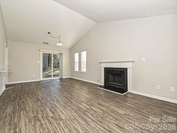 1225 Eagles Landing DR, Charlotte, NC 28214
