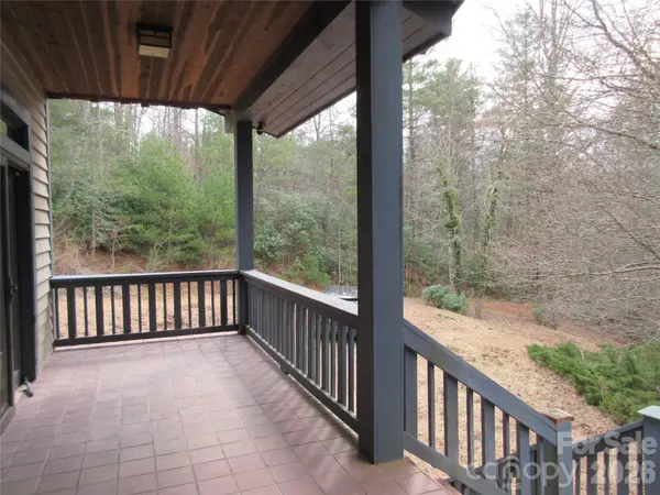 373 Shumont RD, Black Mountain, NC 28711