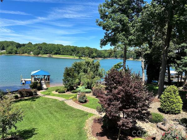 4197 Todd ST,  Sherrills Ford,  NC 28673