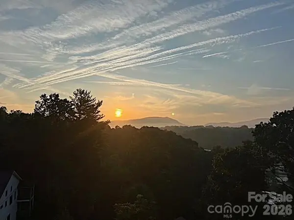 80 Caledonia RD, Asheville, NC 28803