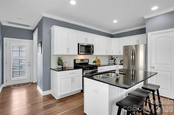 1178 Almerton DR, Denver, NC 28037