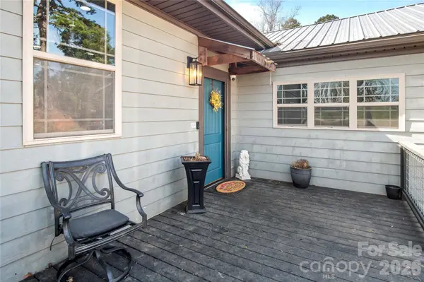 4107 Sandy Plains RD, Tryon, NC 28782