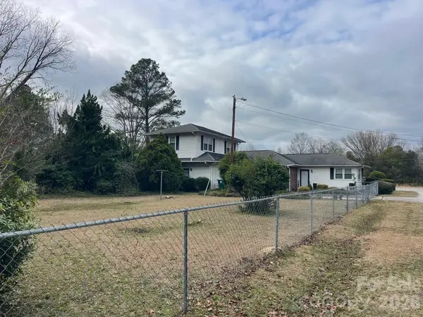 1529 W Market ST, Cheraw, SC 29520