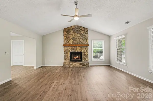 9060 Tulagi CT, Tega Cay, SC 29708
