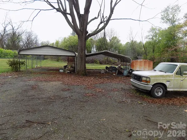 2605 Lowell RD, Gastonia, NC 28054