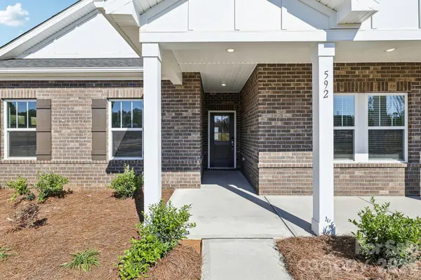 690 Darya DR, York, SC 29745