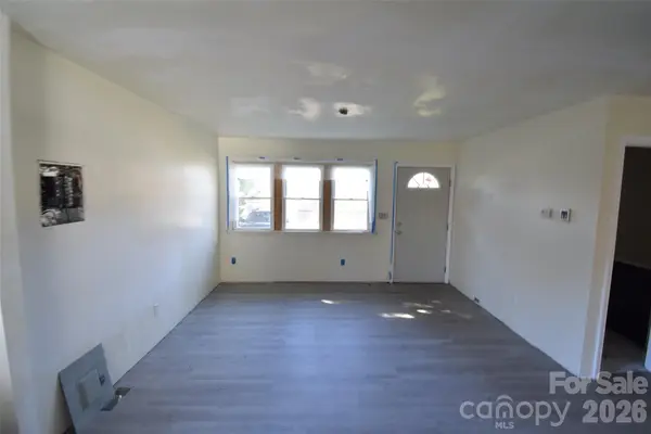 2546 Amber Crest DR, Gastonia, NC 28052