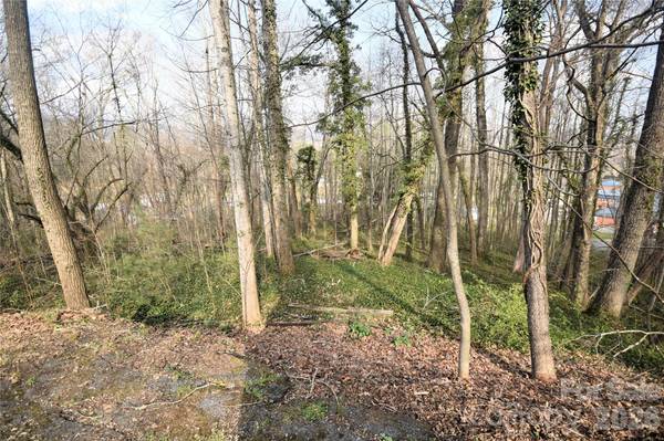 0000 S Main ST, Waynesville, NC 28786