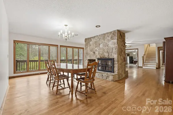 652 Shepherds Creek RD, Robbinsville, NC 28771