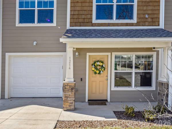 1214 Pauline Trail DR, Arden, NC 28704