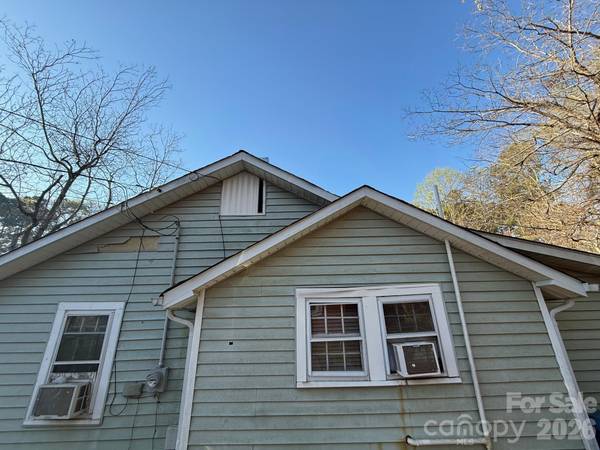 624 Blue ST, Troy, NC 27371