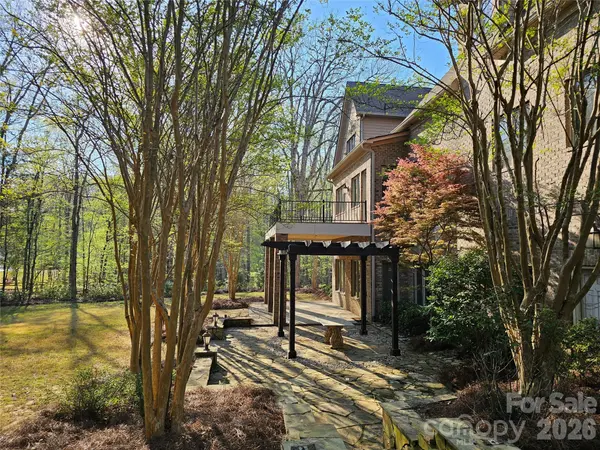 9222 Woodhall Lake DR, Waxhaw, NC 28173