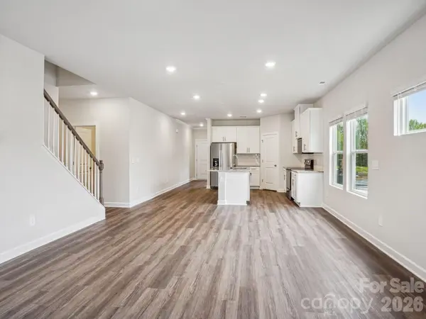 2067 Sunflower CIR, Newton, NC 28658