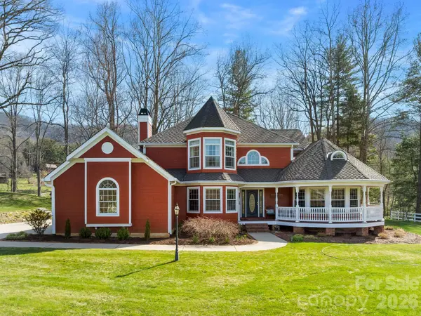 223 Fairway TER, Canton, NC 28716