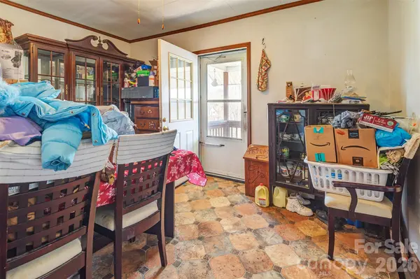 84 Swannanoa AVE, Asheville, NC 28806