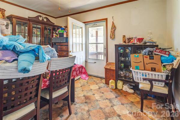 84 Swannanoa AVE, Asheville, NC 28806