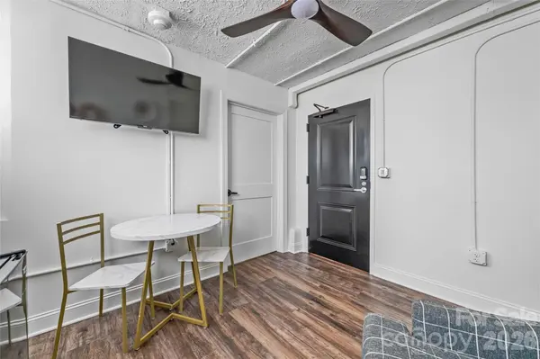 42 Furman AVE, Asheville, NC 28801