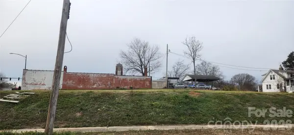 1114 W Franklin BLVD W, Gastonia, NC 28052