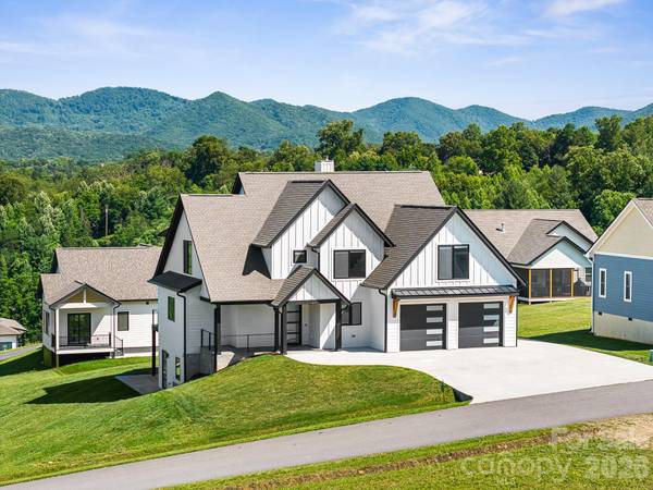 1026 Hillside Ridge RD, Candler, NC 28715