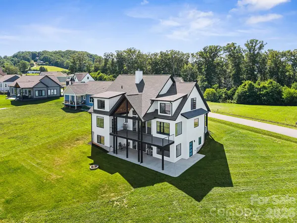 1026 Hillside Ridge RD, Candler, NC 28715