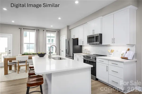4116 Auburn Oak LN, Charlotte, NC 28208