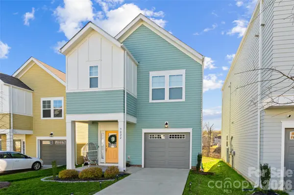 9022 Henry Thoreau RD, Charlotte, NC 28214